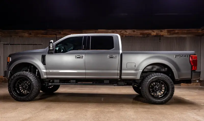 2022 Ford F250 Lariat photo 2
