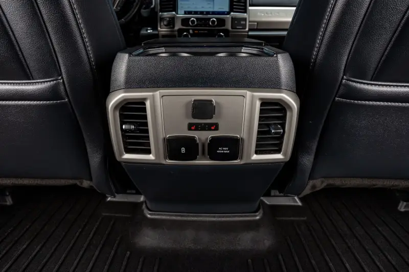2022 Ford F250 Lariat photo 17