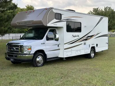 2018 Winnebago Spirit 25B