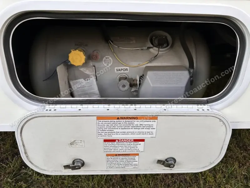 2018 Winnebago Spirit 25B photo 34
