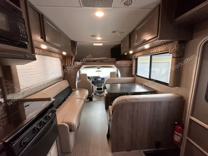 2018 Winnebago Spirit 25B photo 24