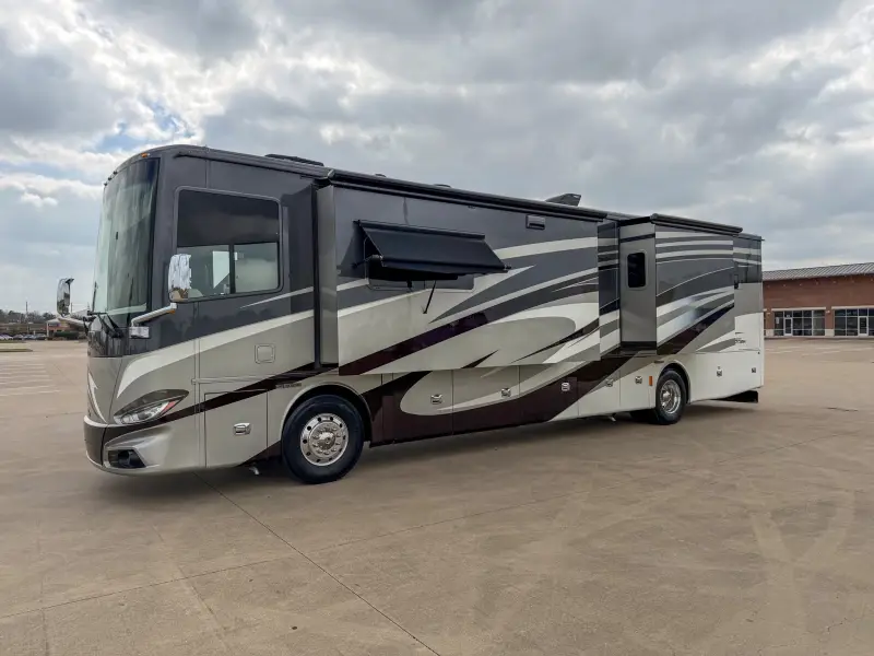 2018 Tiffin Phaeton 40IH photo 65