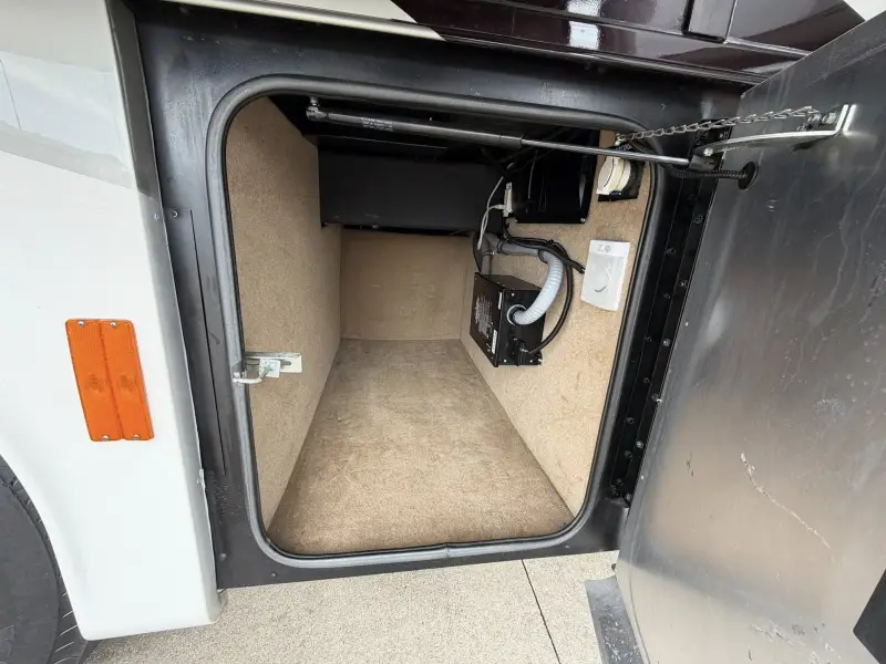 2018 Tiffin Phaeton 40IH photo 53