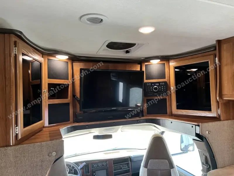 2019 Coachmen Leprechaun 260DS photo 17