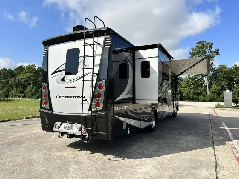 2021 Georgetown GT7 36k photo 41