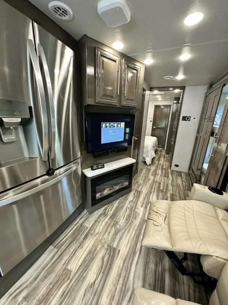 2021 Georgetown GT7 36k photo 6