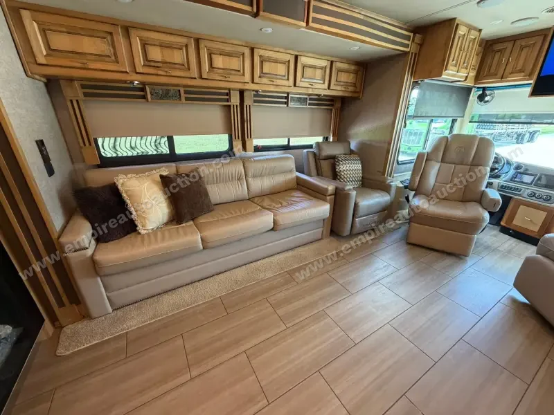 2018 Tiffin Allegro Red 33AA photo 20