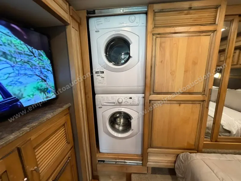 2018 Tiffin Allegro Red 33AA photo 6