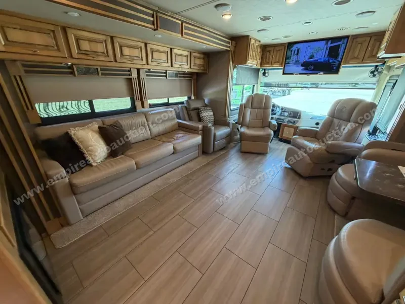 2018 Tiffin Allegro Red 33AA photo 12