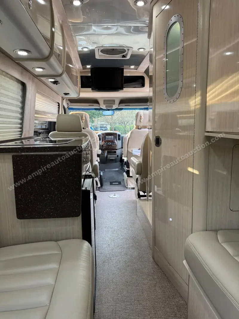 2011 Airstream Interstate 3500 Lounge photo 38