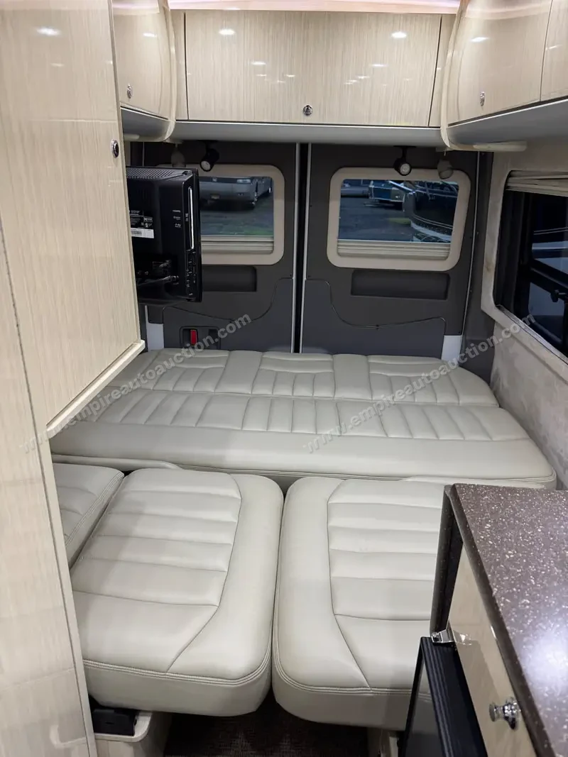 2011 Airstream Interstate 3500 Lounge photo 46
