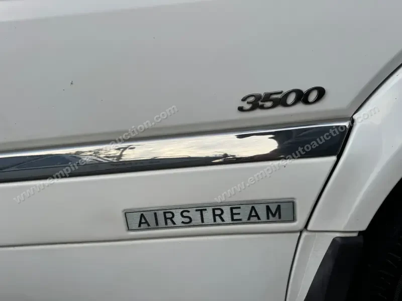 2011 Airstream Interstate 3500 Lounge photo 40