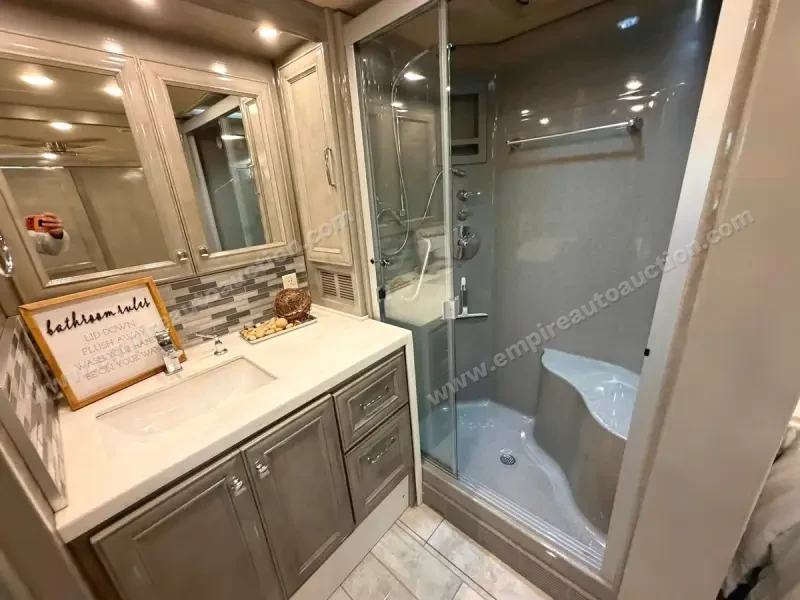 2020 Tiffin Phaeton 37BH photo 27