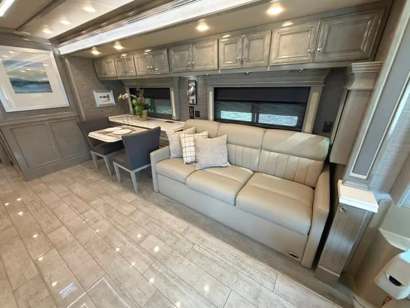 2020 Tiffin Phaeton 37BH photo 28