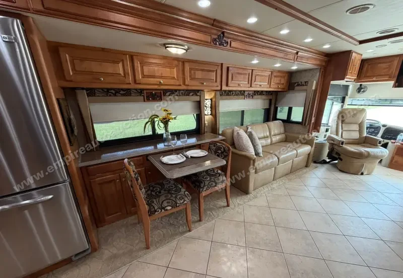 2011 Tiffin Phaeton 40QTH photo 18