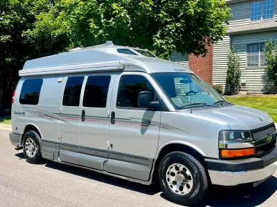 2011 Roadtrek Versatile 190