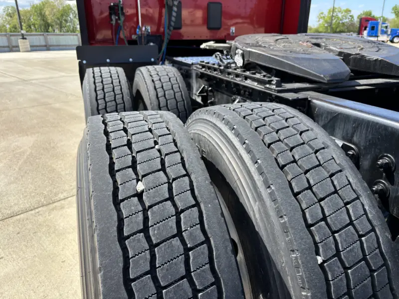 2021 Kenworth T680 photo 3