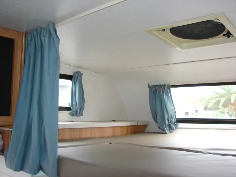 1999 Coachmen Catalina Sport photo 13