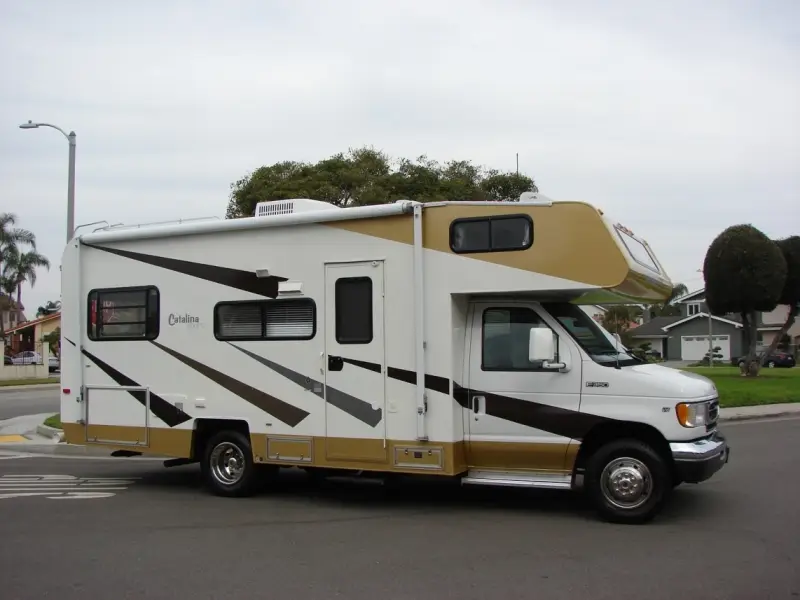 1999 Coachmen Catalina Sport photo 9