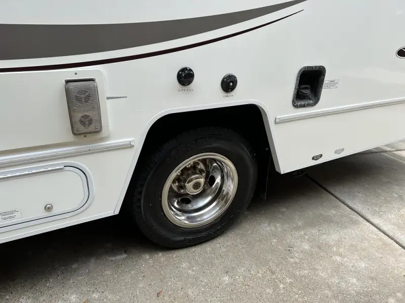 2014 Itasca Spirit 25B photo 29