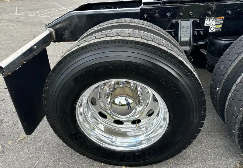 2021 Peterbilt 389 photo 87