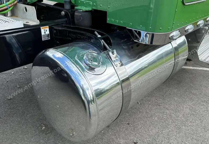 2021 Peterbilt 389 photo 20