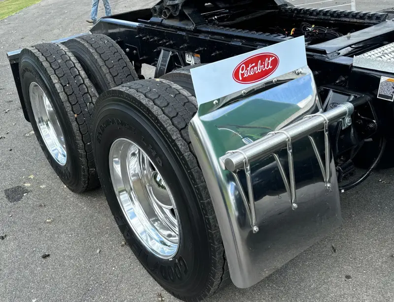 2021 Peterbilt 389 photo 76