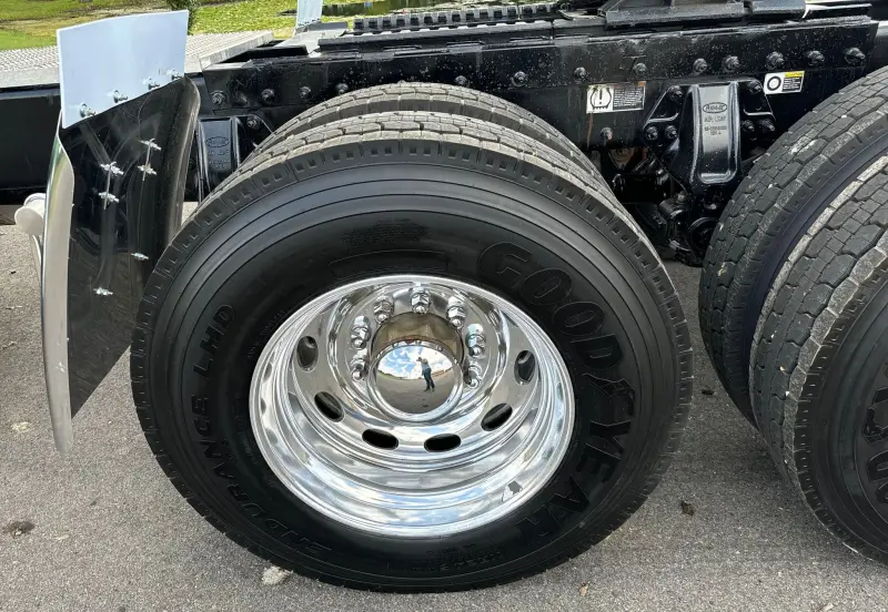 2021 Peterbilt 389 photo 93