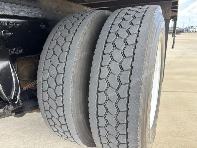 2020 Freightliner Business M2 106 photo 17