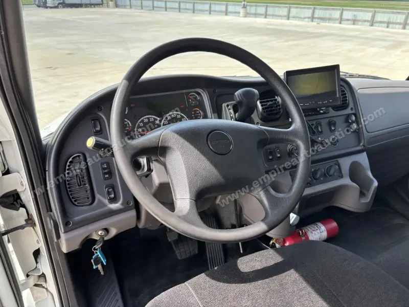 2020 Freightliner Business M2 106 photo 11