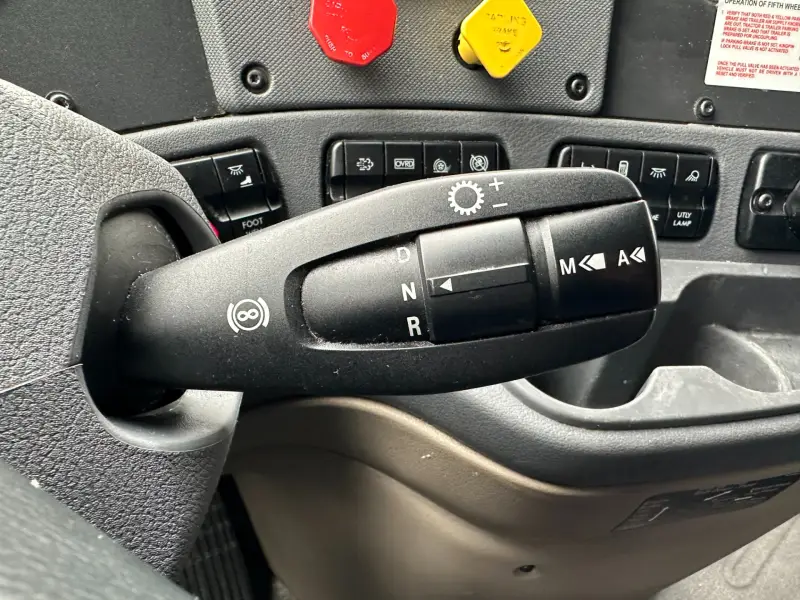 2018 Freightliner Cascadia 125 Evolution Sleeper photo 35