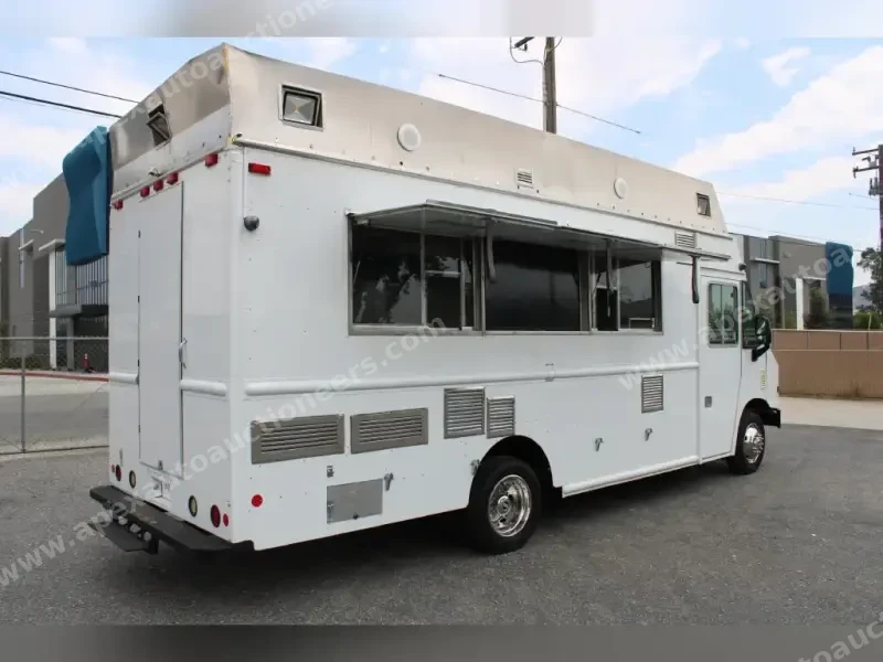 2013 Ford Catering Truck - Food Truck - E-550 Utilimaster 18 Ft Catering Step Van Food Truck For Sale photo 45
