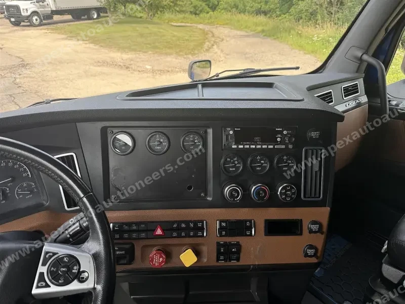 2022 Freightliner Cascadia 126 photo 15