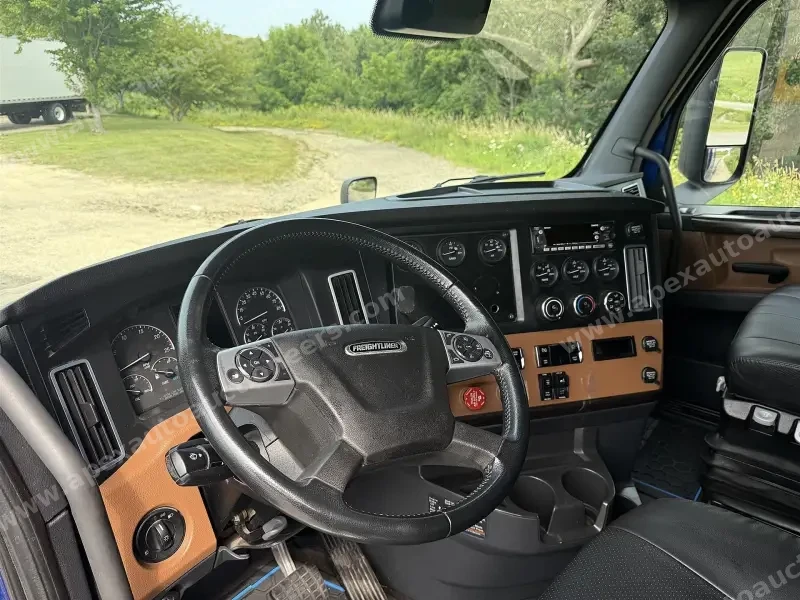 2022 Freightliner Cascadia 126 photo 6