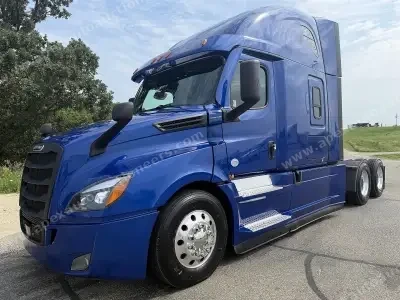2022 Freightliner Cascadia 126