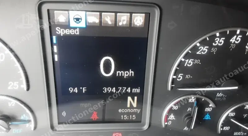 2022 Freightliner Cascadia 126 - Sleeper photo 17