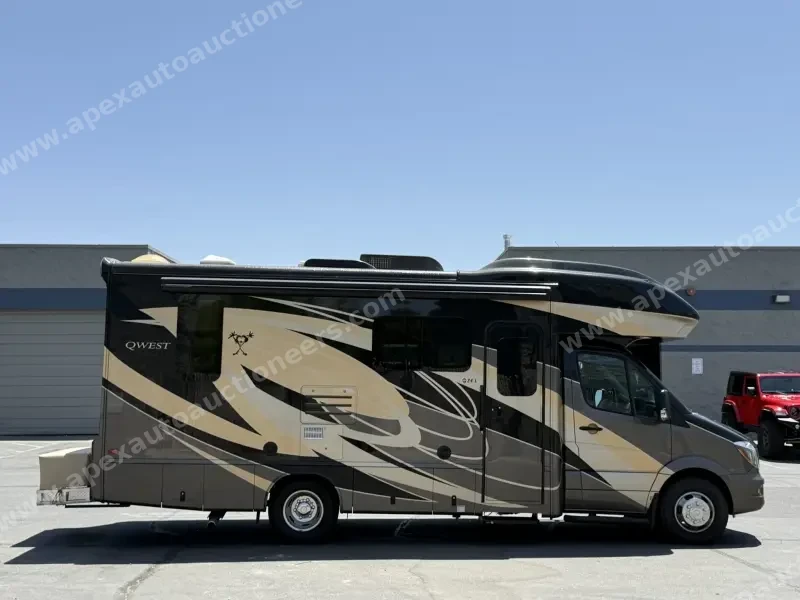 2019 Entegra Qwest 24L photo 3
