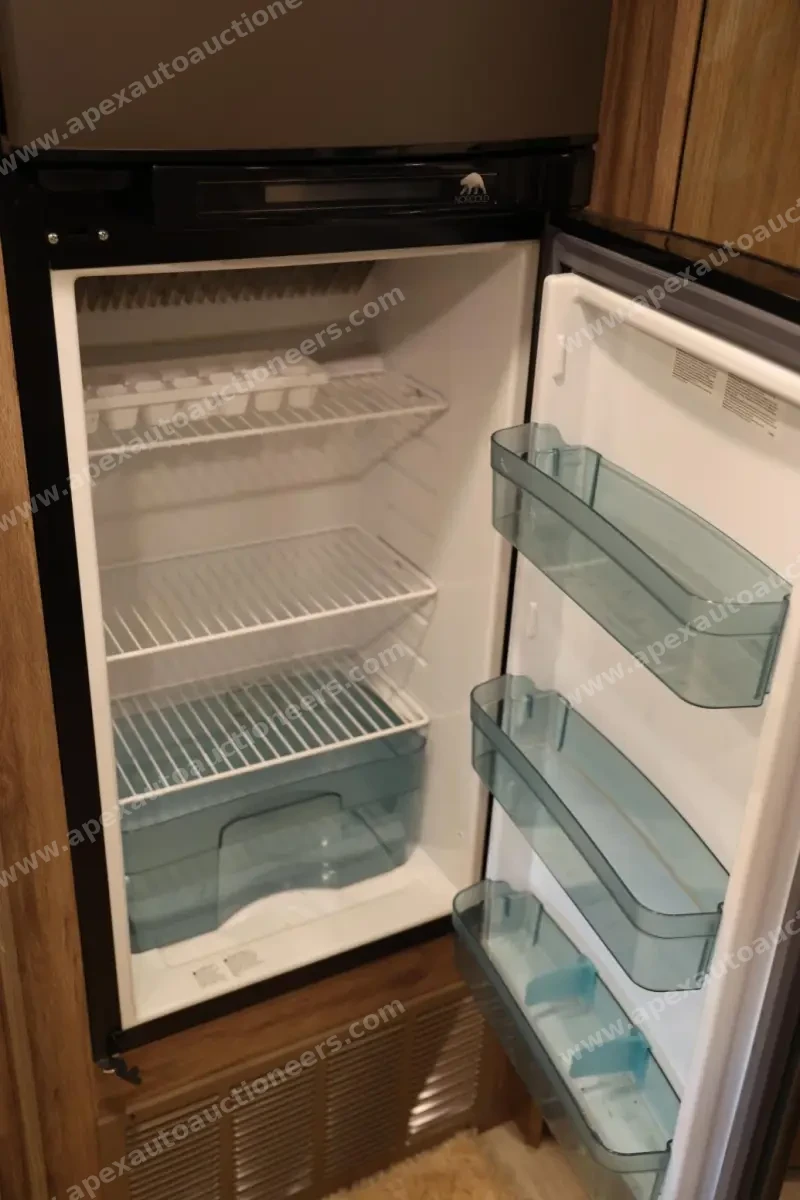 2019 Entegra Qwest 24L photo 71