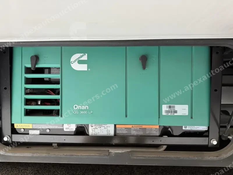 2019 Entegra Qwest 24L photo 40