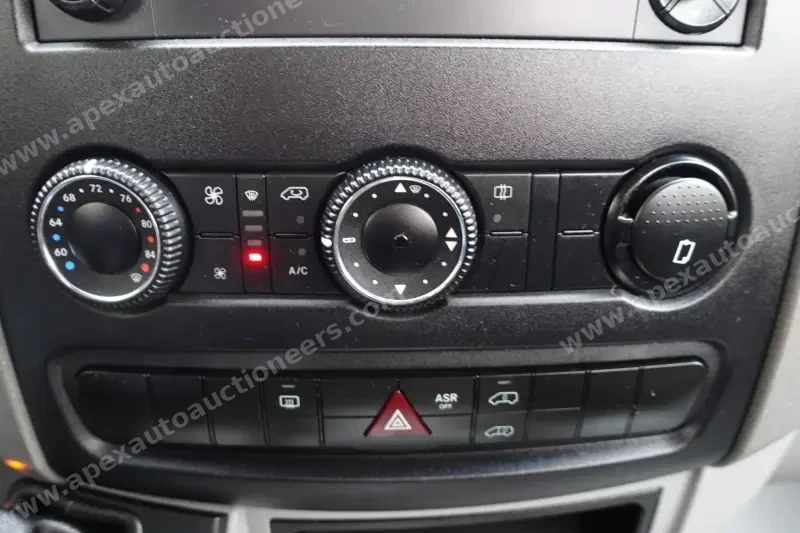 2015 Freightliner Sprinter 2500 4x4 photo 61