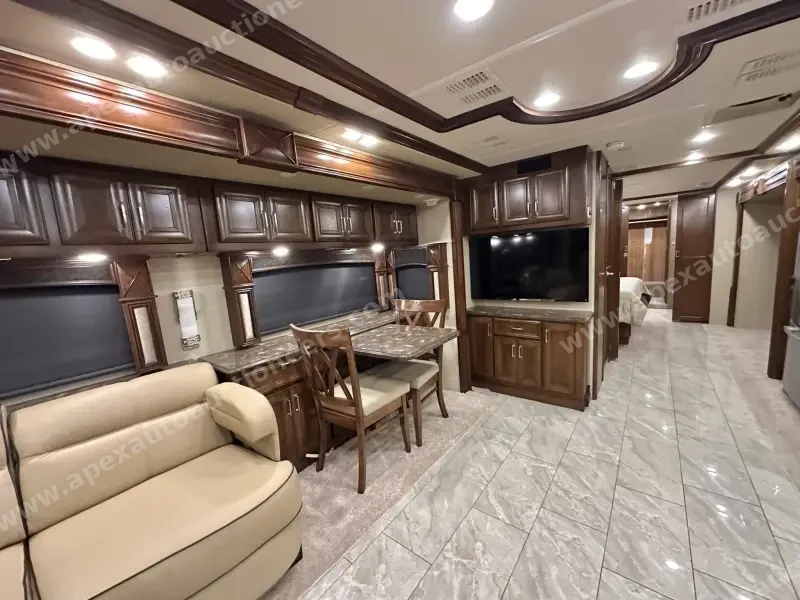 2015 American Revolution LE 42T Motorcoach photo 141