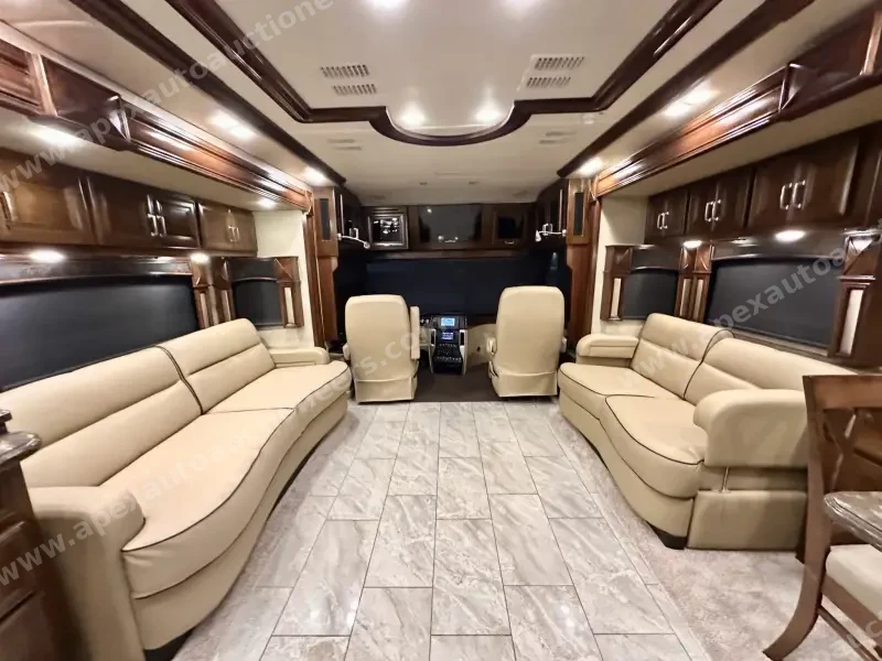 2015 American Revolution LE 42T Motorcoach photo 121