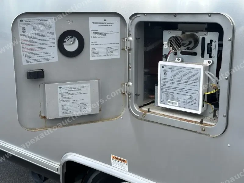 2021 Airstream Bambi 16′ Travel Trailer photo 105