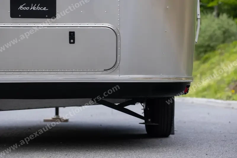 2021 Airstream Bambi 16′ Travel Trailer photo 36