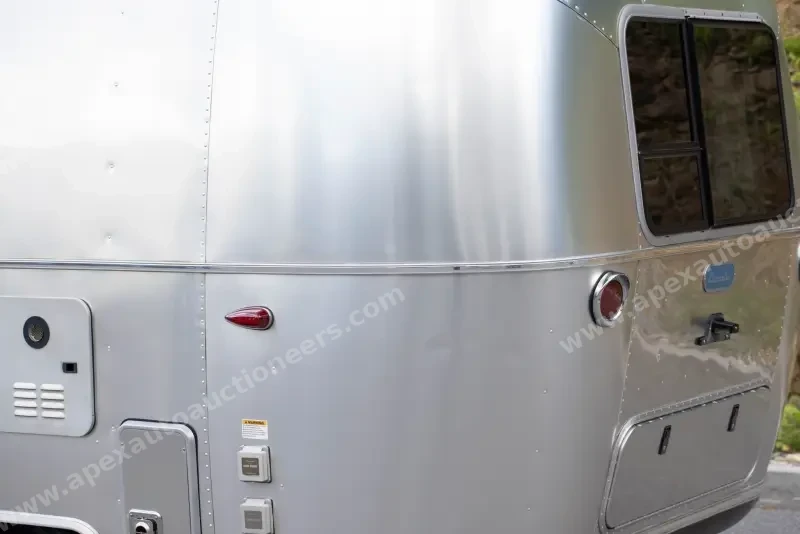 2021 Airstream Bambi 16′ Travel Trailer photo 42
