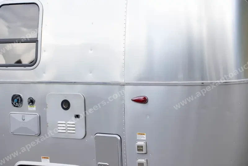 2021 Airstream Bambi 16′ Travel Trailer photo 41