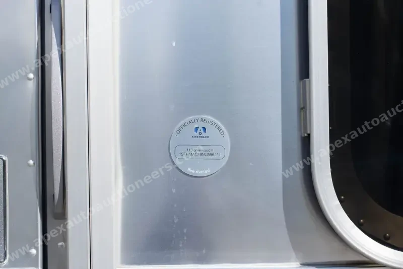2021 Airstream Bambi 16′ Travel Trailer photo 25