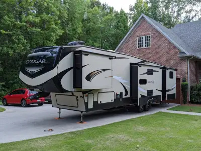 2019 Keystone Cougar 369BHS