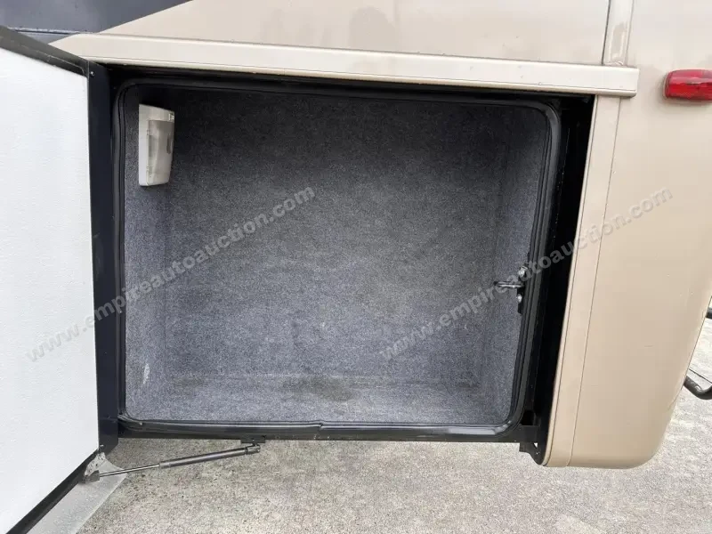 2015 Newmar Ventana 3807 photo 25