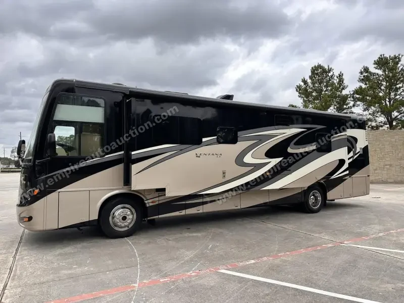 2015 Newmar Ventana 3807 photo 5